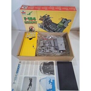 ESCI A602 1/12 Scale F-104 Airplane Cockpit Model Kit w/Box